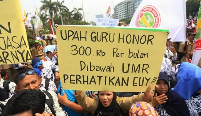 310 Ribu Guru Honorer Akan Terima Bantuan Rp 300 Ribu per Bulan Mulai Juli 2025