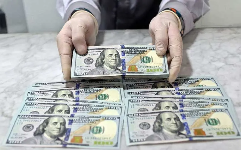 Dolar AS Kehilangan Daya Tarik, Yen dan Euro Jadi Aset Aman Pilihan