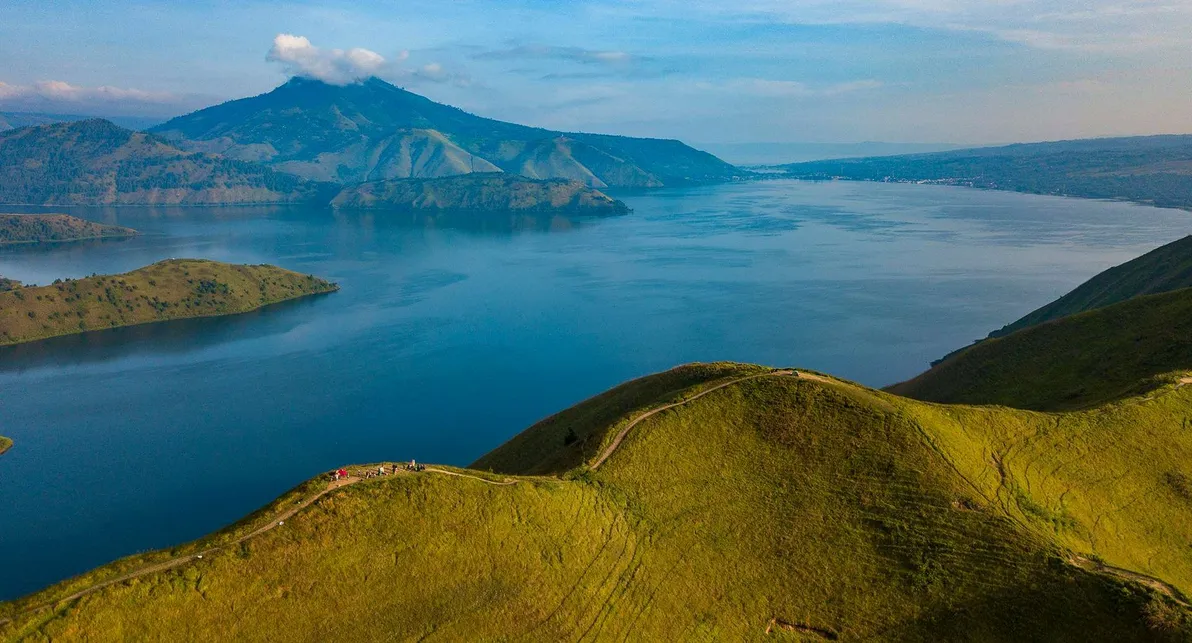 12 Geopark Indonesia yang Masuk Jaringan UNESCO: Destinasi Wisata Alam Terbaik 2025