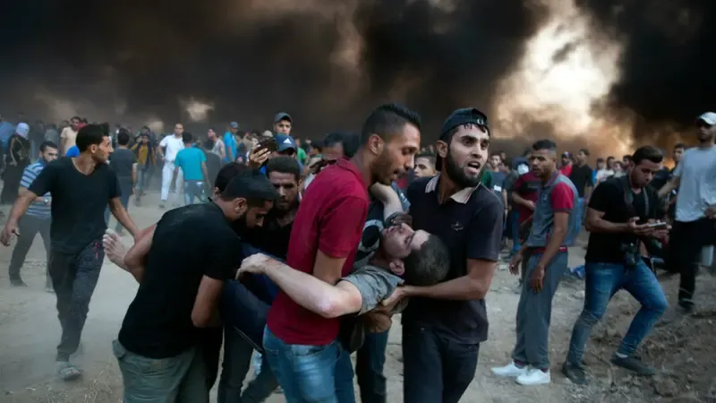Zionis Israel Bantai 79 Warga Gaza, Termasuk 9 Anak Dokter, dalam 24 Jam