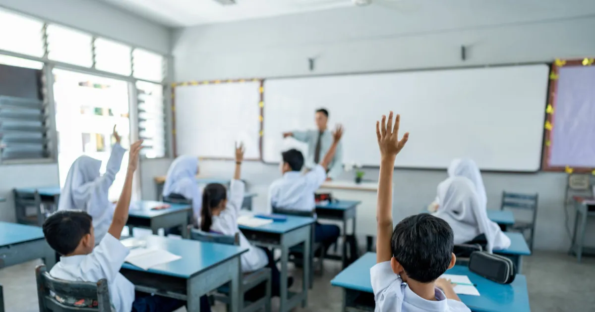Bantuan Pendidikan 2025: Panduan Lengkap Cara Meraih Beasiswa dan Program Unggulan untuk Masa Depan Cerah!