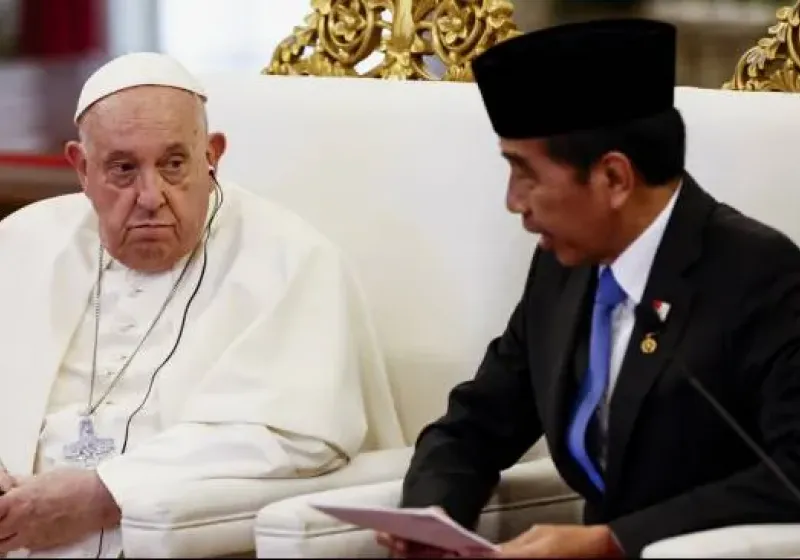 Prabowo Utus Jokowi Hadiri Pemakaman Paus Fransiskus: Sebuah Momen Diplomatik Bersejarah