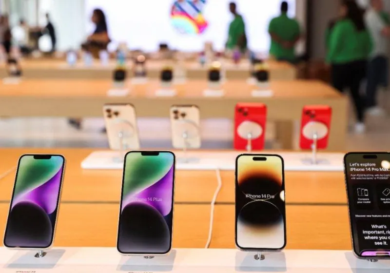 Apple Hancur Lebur, Penjualan iPhone Makin Terpuruk di 2025