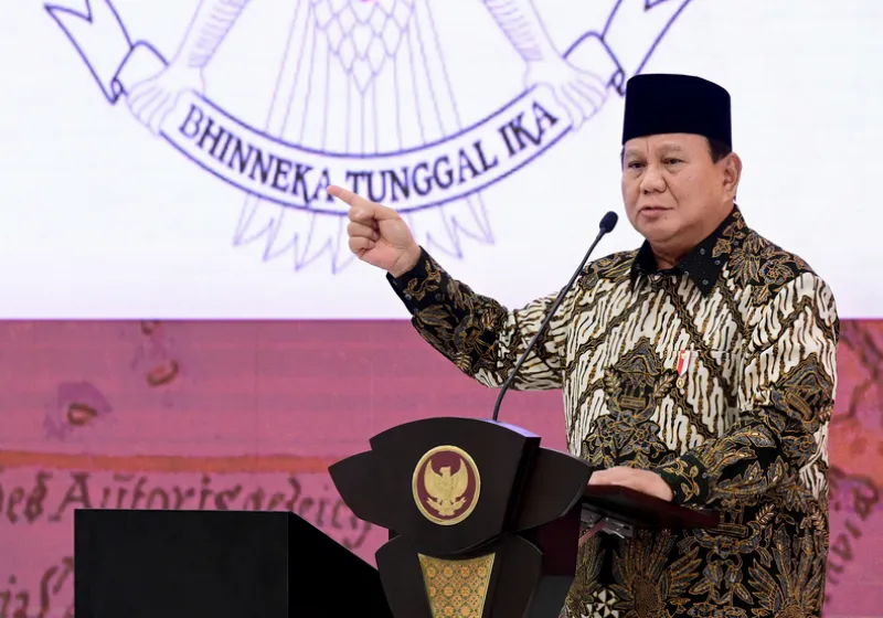 Prabowo Luncurkan Tunjangan Rp 300 Ribu per Bulan untuk 310 Ribu Guru Honorer Mulai Juli 2025