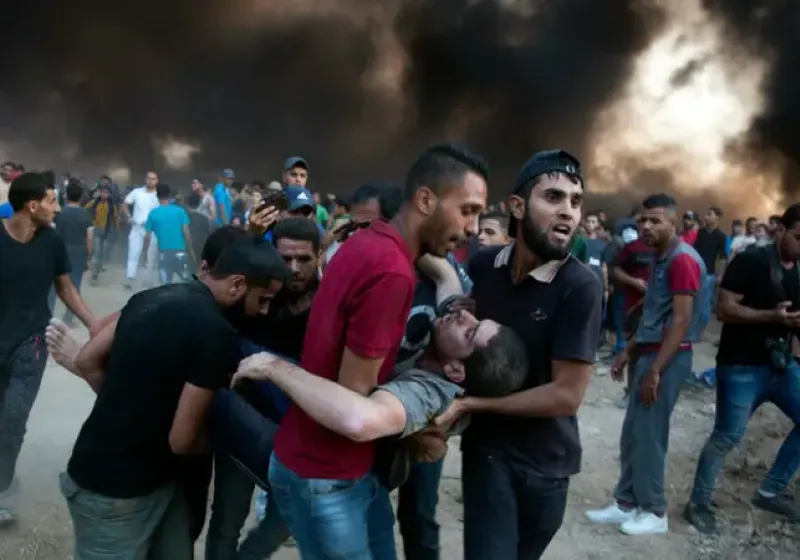 Zionis Israel Bantai 79 Warga Gaza, Termasuk 9 Anak Dokter, dalam 24 Jam