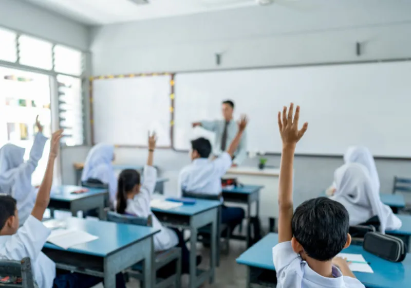 Bantuan Pendidikan 2025: Panduan Lengkap Cara Meraih Beasiswa dan Program Unggulan untuk Masa Depan Cerah!