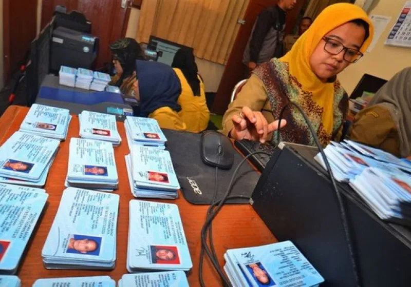 Sulitkah Mendaftar Bansos Online Tanpa KTP Elektronik? Ini Penjelasan Lengkap dan Alternatifnya